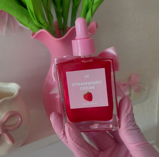 Strawberry Cream - Huile pour le corps lumineuse à la fraise - 50 ml